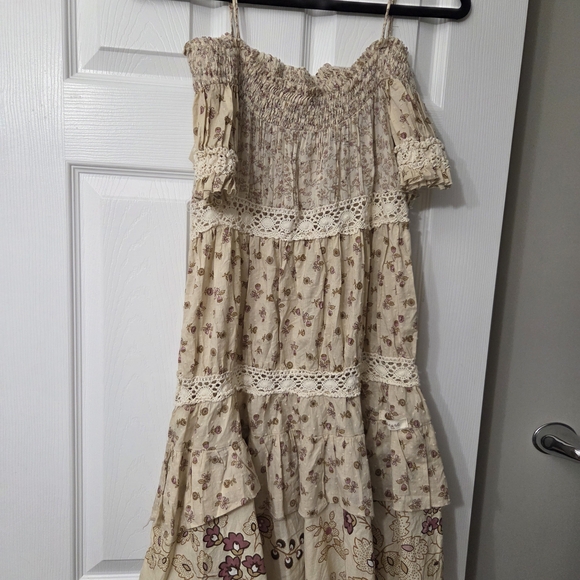 Dresses & Skirts - Floral Cream Off-Shoulder Dress